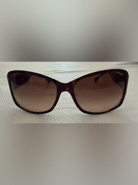 Coach Women's Peony Tortoise Shell Sunglasses with Brown Gradient Lenses